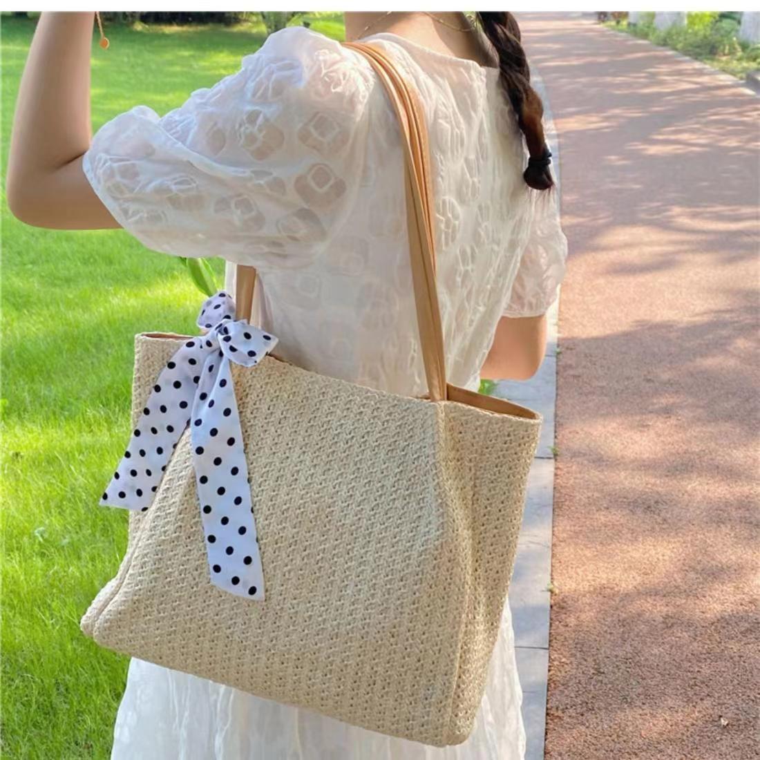 straw woven bag women‘s large capacity 2023 new vacation beach straw bag woven bucket bag vegetable basket commuter tote