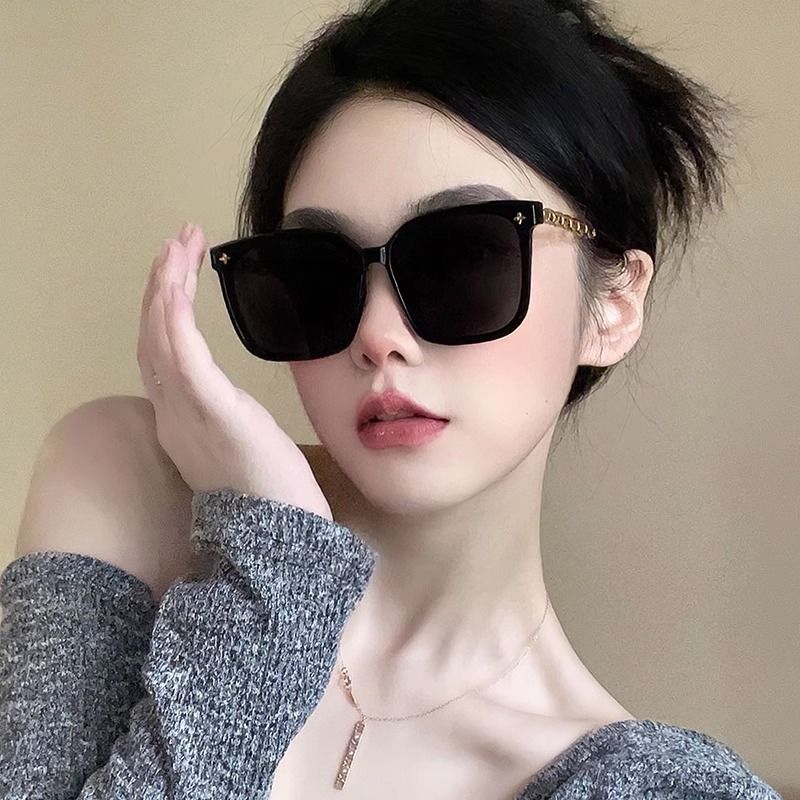 new sunglasses women‘s high-grade domineering high-profile figure student anti-sunburn sunglasses big rim round face glasses for a slim look men‘s