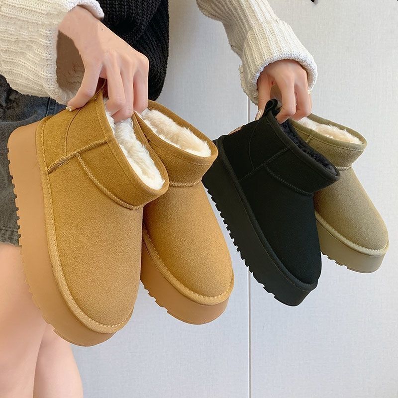 thick bottom non-slip snow boots women‘s new winter warm bread shoes slip-on fleece-lined thickened cotton shoes 2024