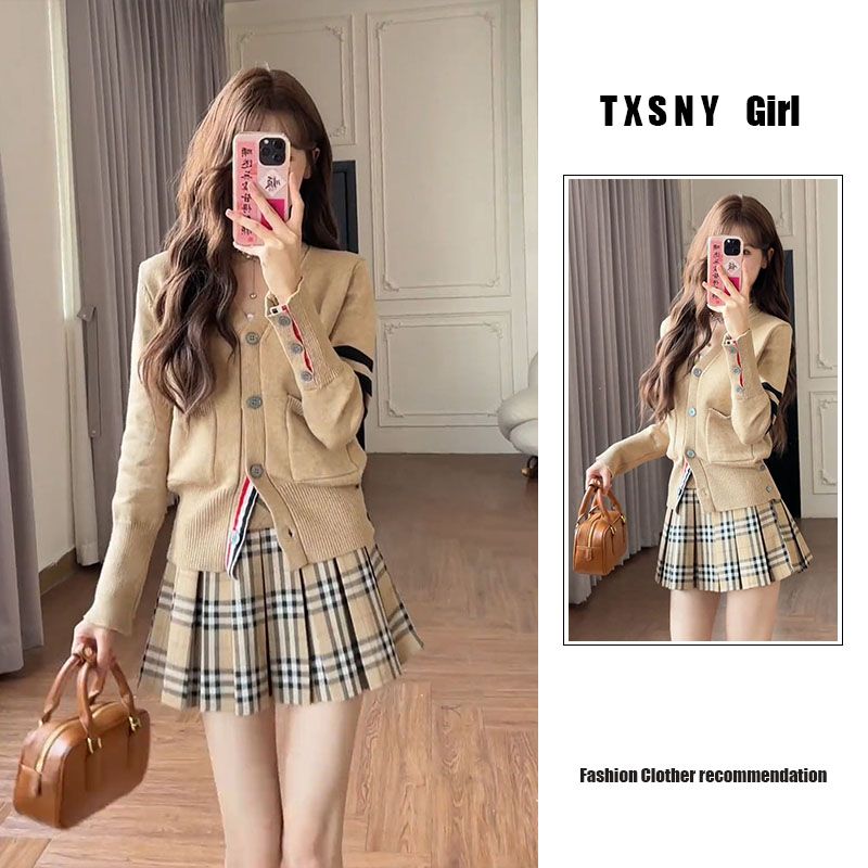 suit women‘s early autumn 2024 new korean style hot girl long sleeve knitted cardigan top women‘s pleated skirt two-piece set