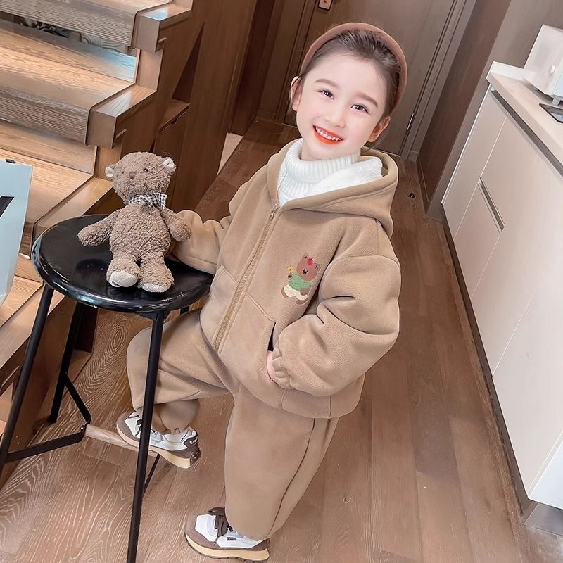 girls‘ fleece-lined suit autumn and winter 2025 new baby winter clothes thickening exercise two-piece children‘s winter clothes