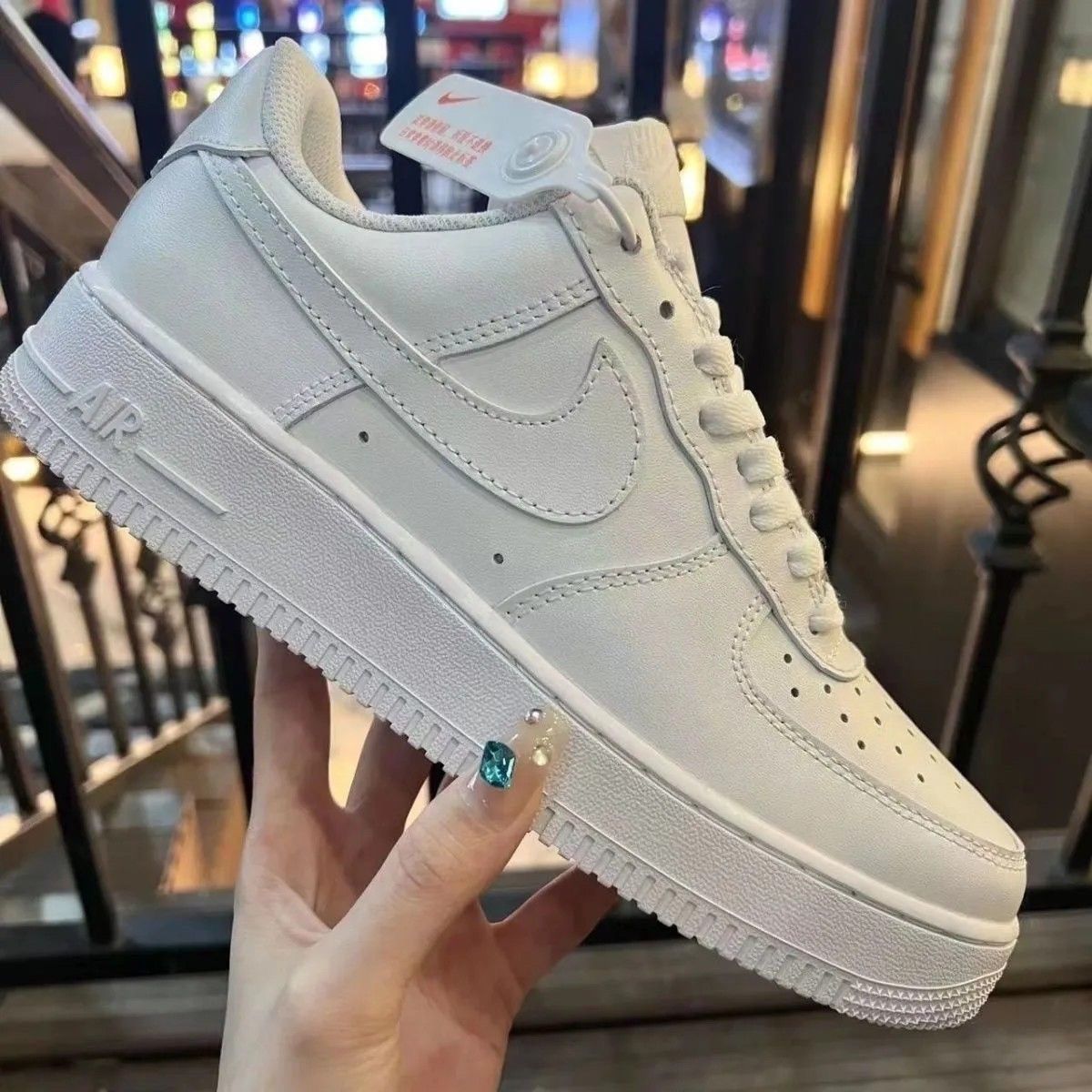 air force popular pure white low-top classic all-match sneakers men and women couple casual sneaker air force no. 1