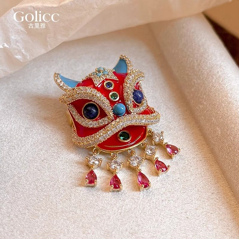 new year red national fashion lion brooch women‘s high-grade light luxury coat corsage new chinese style pin accessories autumn and winter