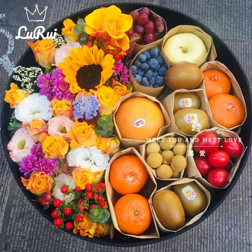 high-end round transparent gift box bouquet packaging box fruit flower box flower gift box round fruit gift box empty box