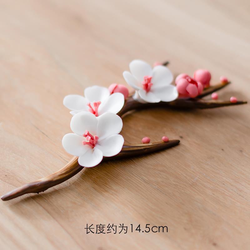 Handmade Kneading Ceramic Magnolia Plum Blossom Zen Tea Shelving Pen Holder Tea Pillow Line Incense Burner Mini Tea Set Tea Ornaments Ornaments