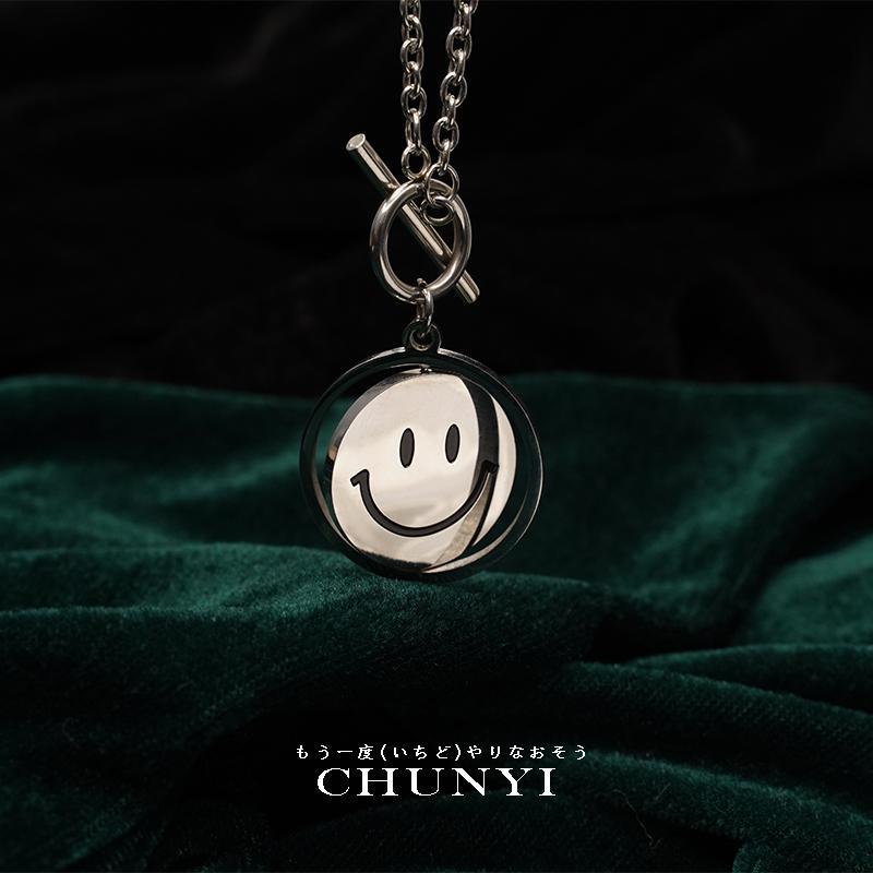 rotating smiley face crying face necklace switching expression ins sweater chain hip hop fashion men and women personalized pendant accessories fashion