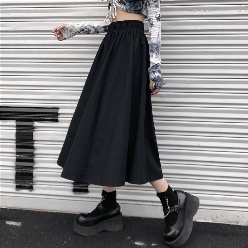 black skirt for women 2024 spring and summer new mid-length high waist slimming ins style pleated a- line little black dress japanese style