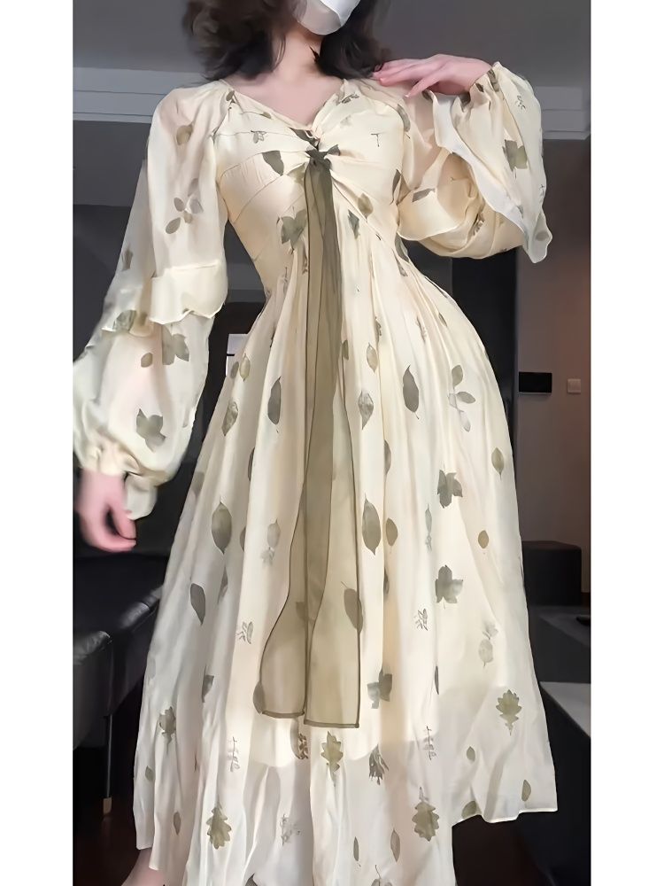 Two-piece suit French temperament court style ink printing dress + green embroidered jacket vest trendy