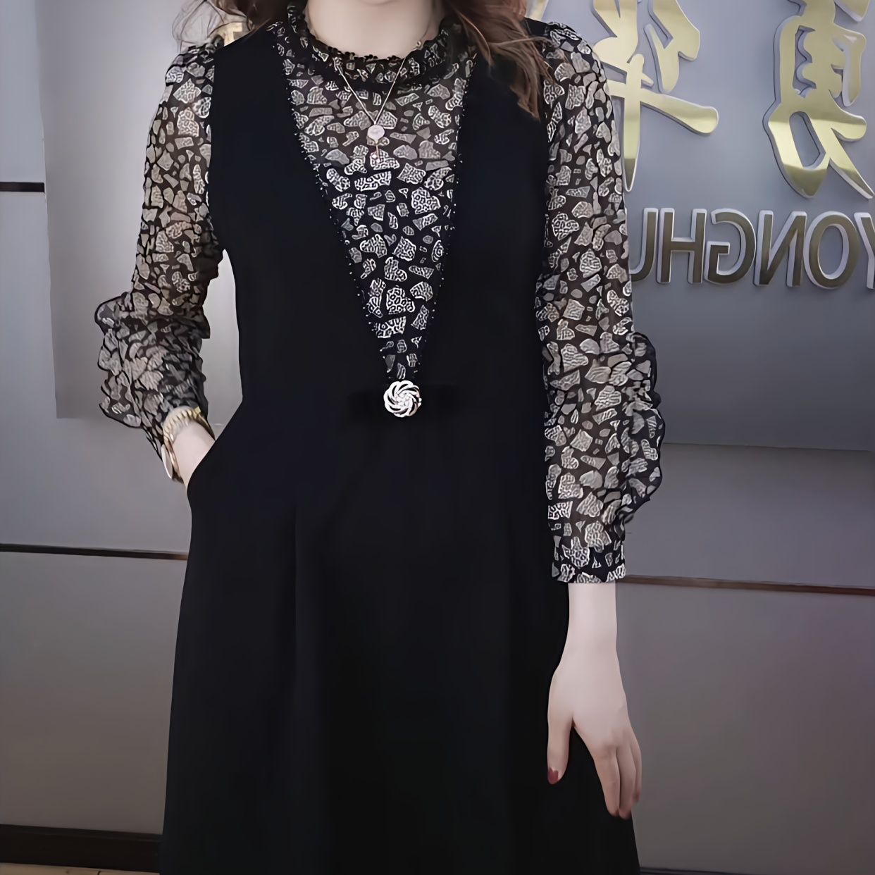 斜紋梭織假兩件套裝連衣裙高級輕奢2023新款女裝顯瘦洋氣碎花裙子
