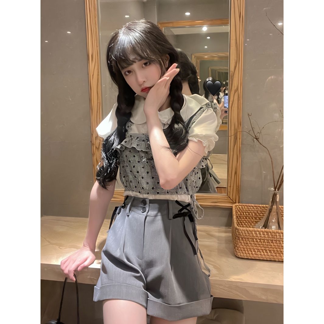 【三件套裝】夏季小清新泡泡袖襯衫+復古小吊帶背心+高腰西裝短褲