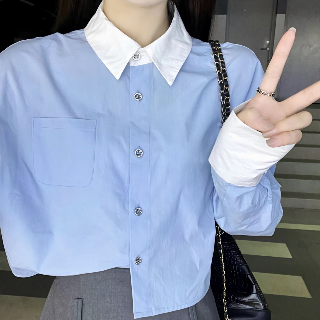 2023春季撞色拼接藍色短款襯衫女內搭外穿韓系小眾設計感襯衣開衫