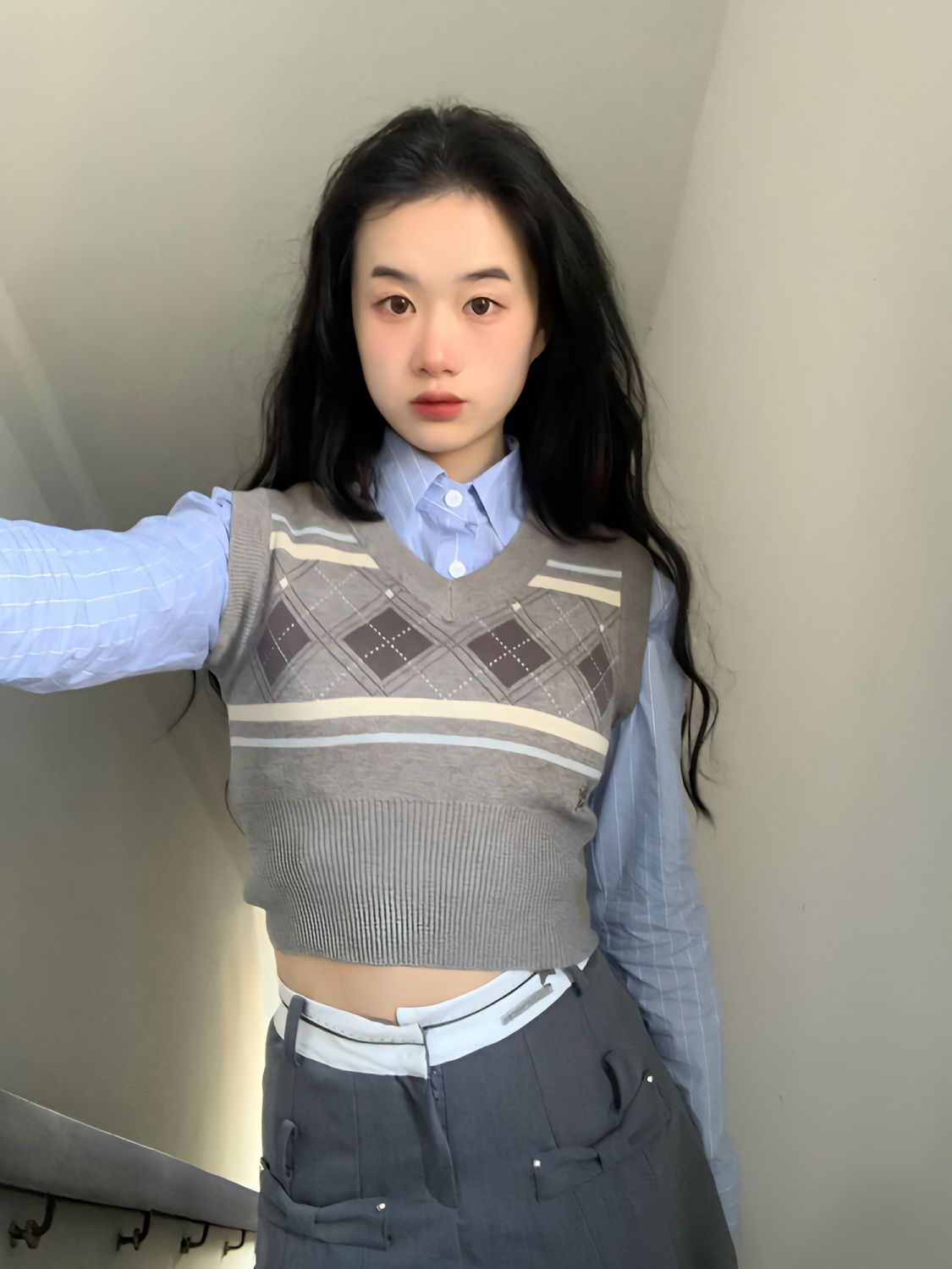 高腰襯衫灰色馬甲兩件套裝春秋新款學院小香風時尚鹽系穿搭高級感