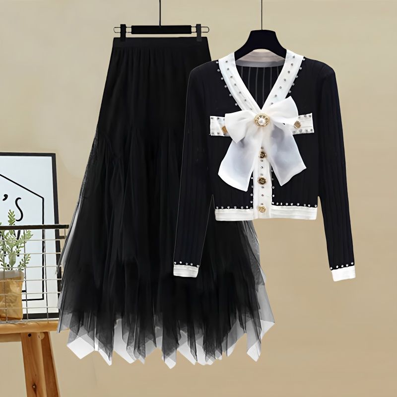 Plus size women's spring suit female 2023 new socialite small fragrance bow knitted sweater skirt two-piece set