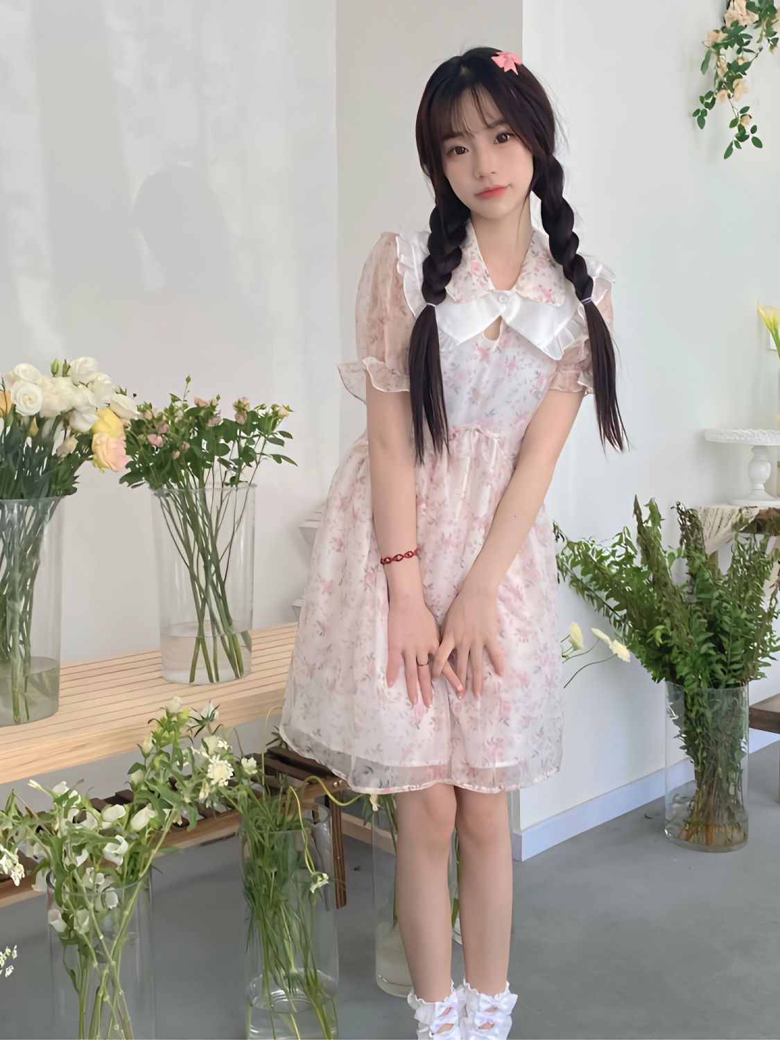 Floral dress women's summer 2023 new sweet fashion foreign style design sense niche a-line short skirt high-end sense