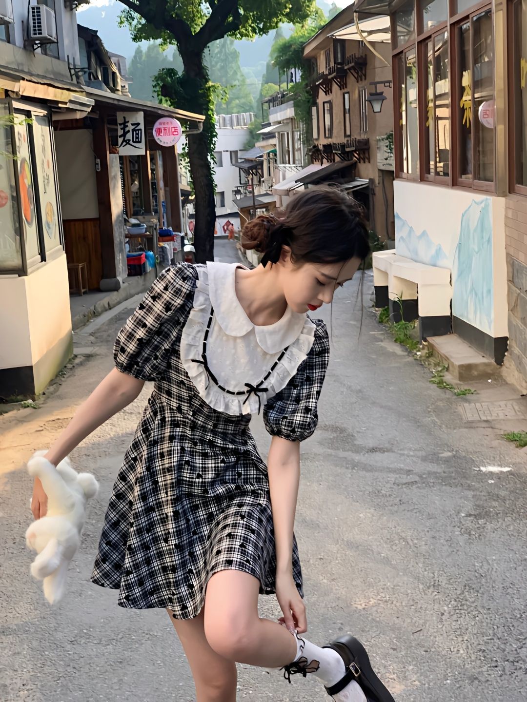 French plaid dress women's summer 2023 new waist waist small fresh and sweet age-reducing a-line doll skirt short skirt