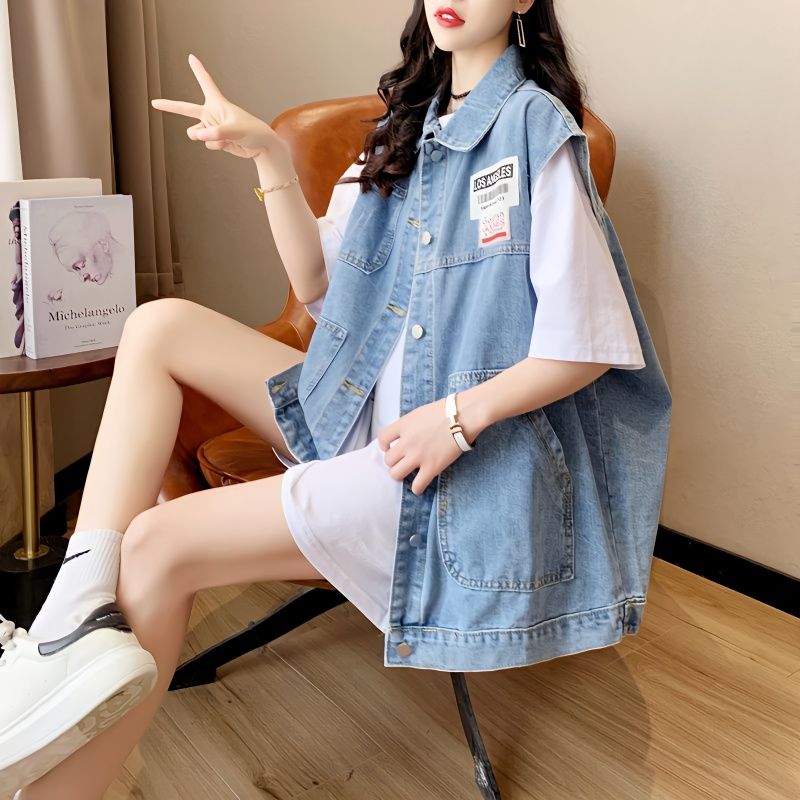 Western-style denim vest women's 2021 new spring pocket loose Korean version vest jacket all-match vest