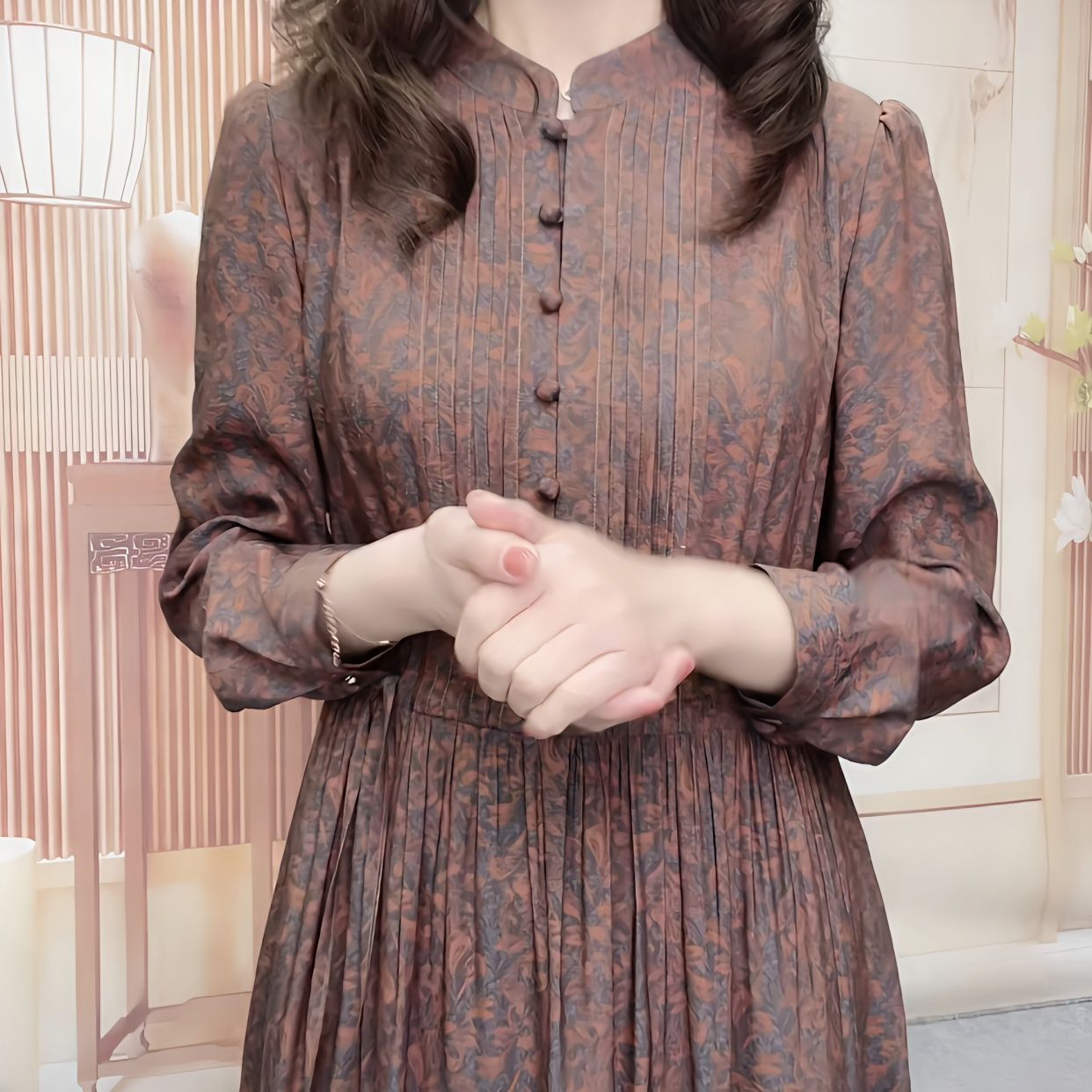 香雲緞碎花連衣裙2023新款女裝修身長袖高檔洋氣時尚顯瘦媽媽裙子
