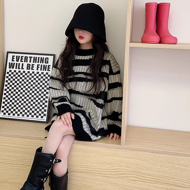 女童毛衣秋冬慵懶風2023新款洋氣兒童針織連衣裙女大童中長款條紋