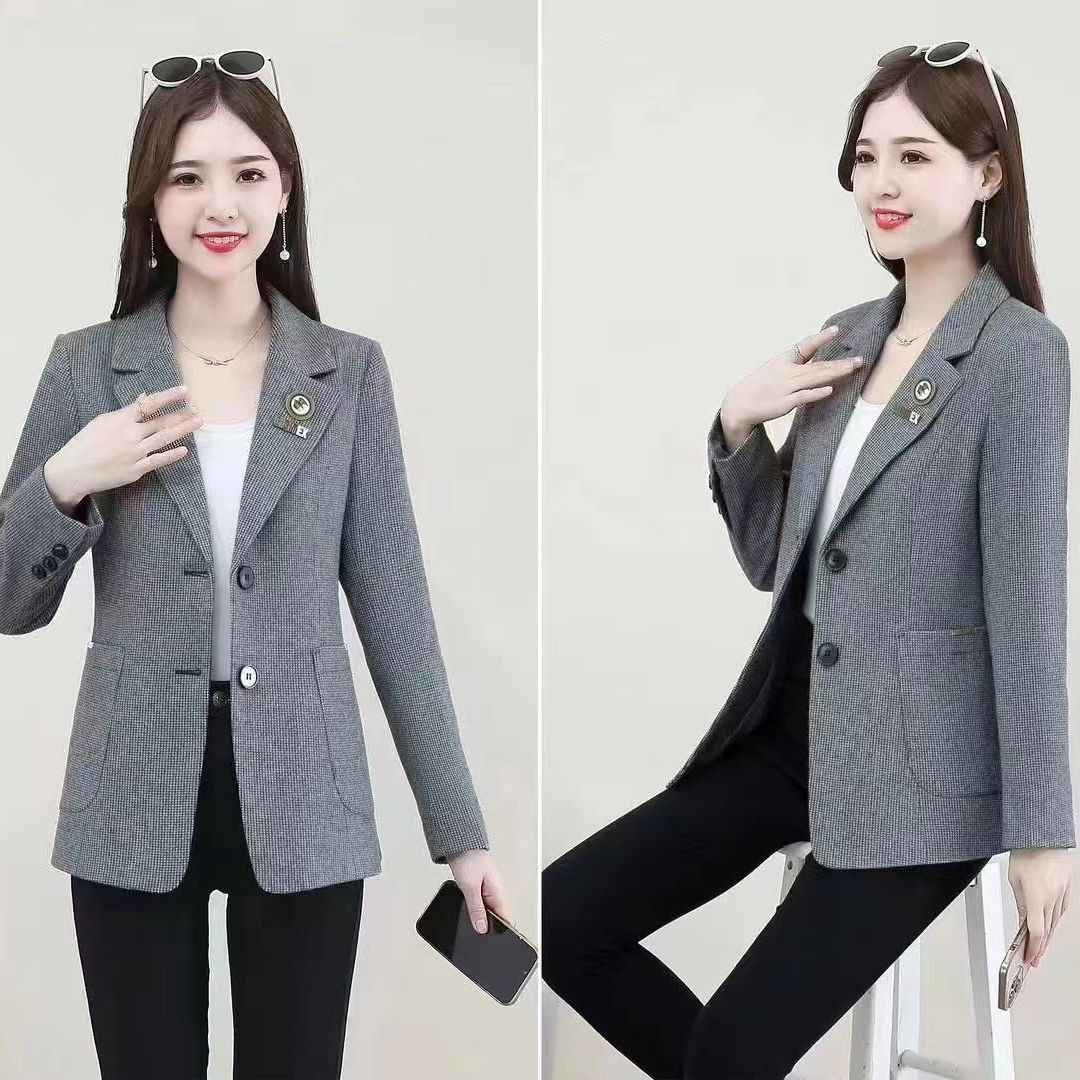 Plaid blazer women's mid-length 2023 new Korean style spring and autumn loose middle-aged women's mother's top