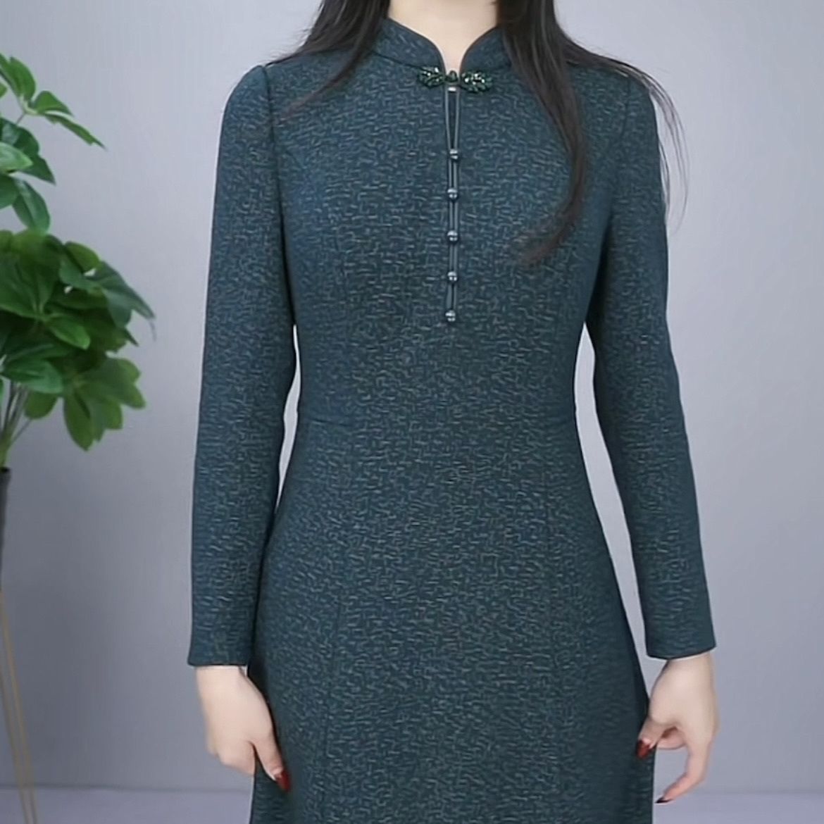 國風帛萊軟精紡改良版旗袍連衣裙2023新款女秋冬洋氣高檔媽媽裙子