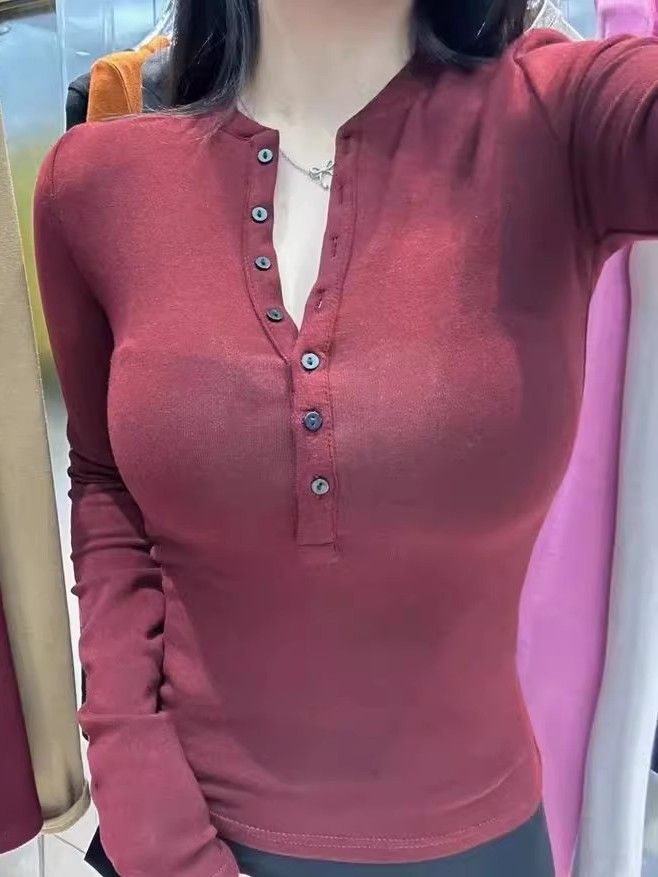 韩版冬季新款加绒单排扣V领长袖t恤女修身显身材内搭打底衫上衣潮