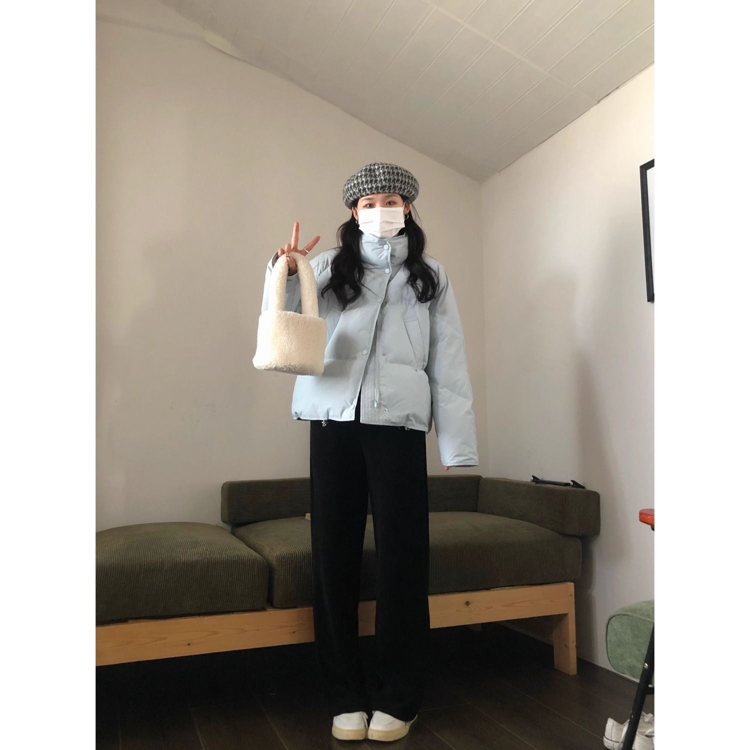 胖妹妹大碼200斤羽絨棉服女新款韓版設計感麵包服奶藍色短款外套