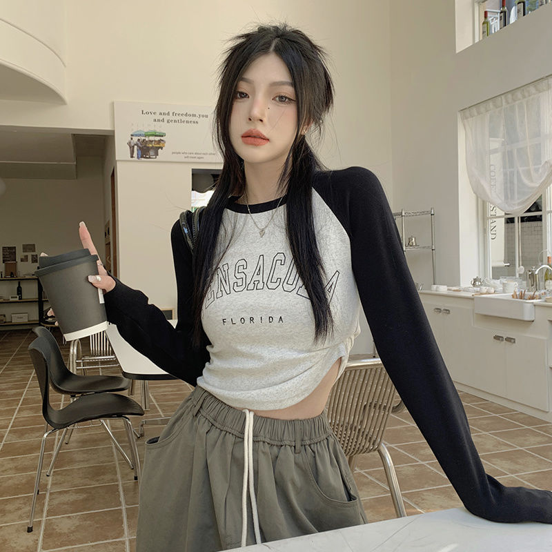 美式復古字母印花長袖T恤女秋季辣妹風修身短款打底衫插肩袖上衣