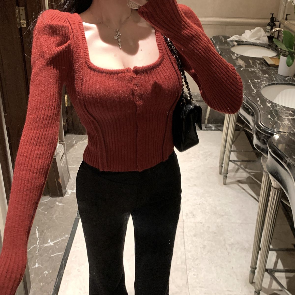 復古新年紅色毛衣女秋冬時尚氣質方領長袖針織衫短款修身外套上衣