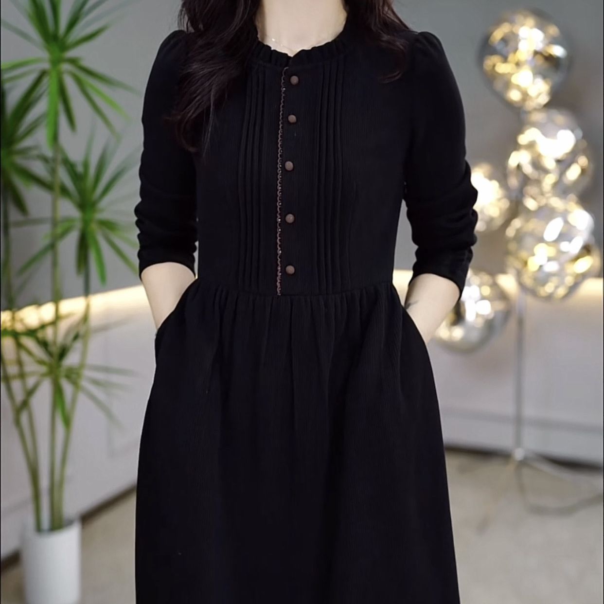 磨毛精紡連衣裙2023新款女裝秋冬洋氣法式赫本風顯瘦長袖遮肚裙子