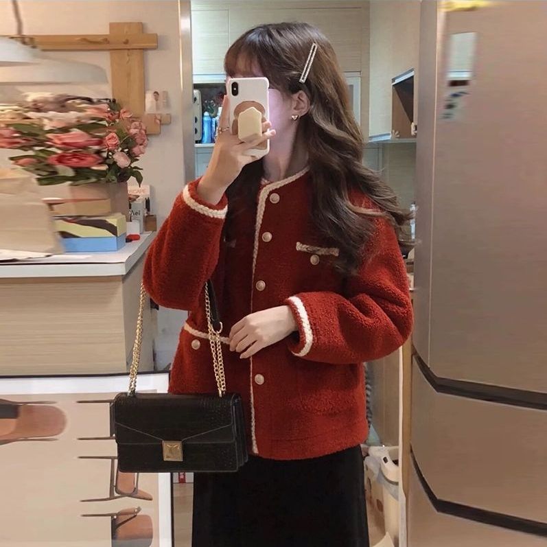 Red small fragrant jacket for women winter 2023 new large size temperament foreign style socialite French Christmas and New Year shirt for women