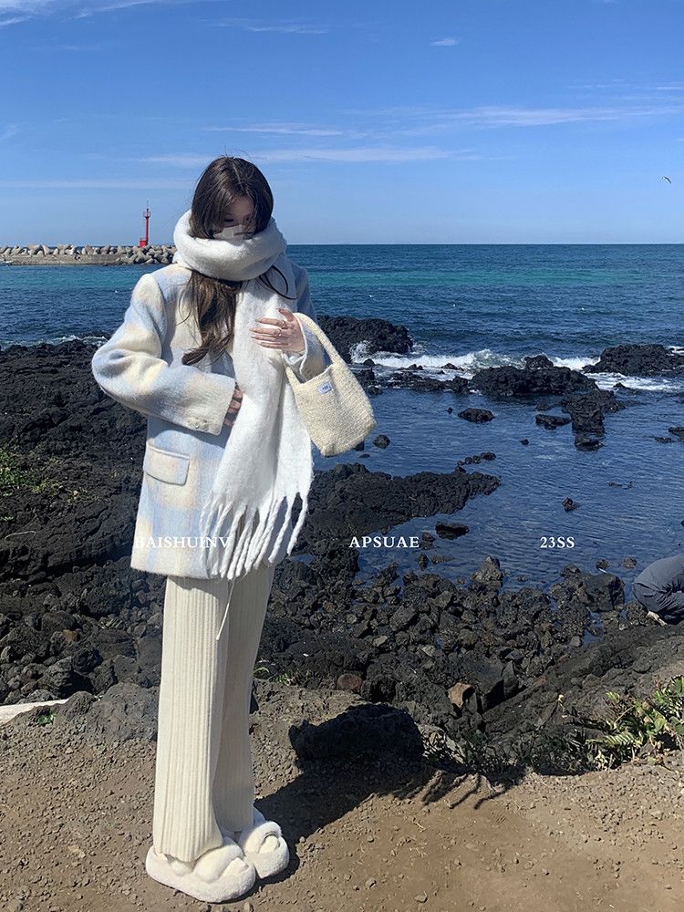 毛呢外套女2023秋冬新款白水蓝色大海的传说韩系气质长款短款大衣
