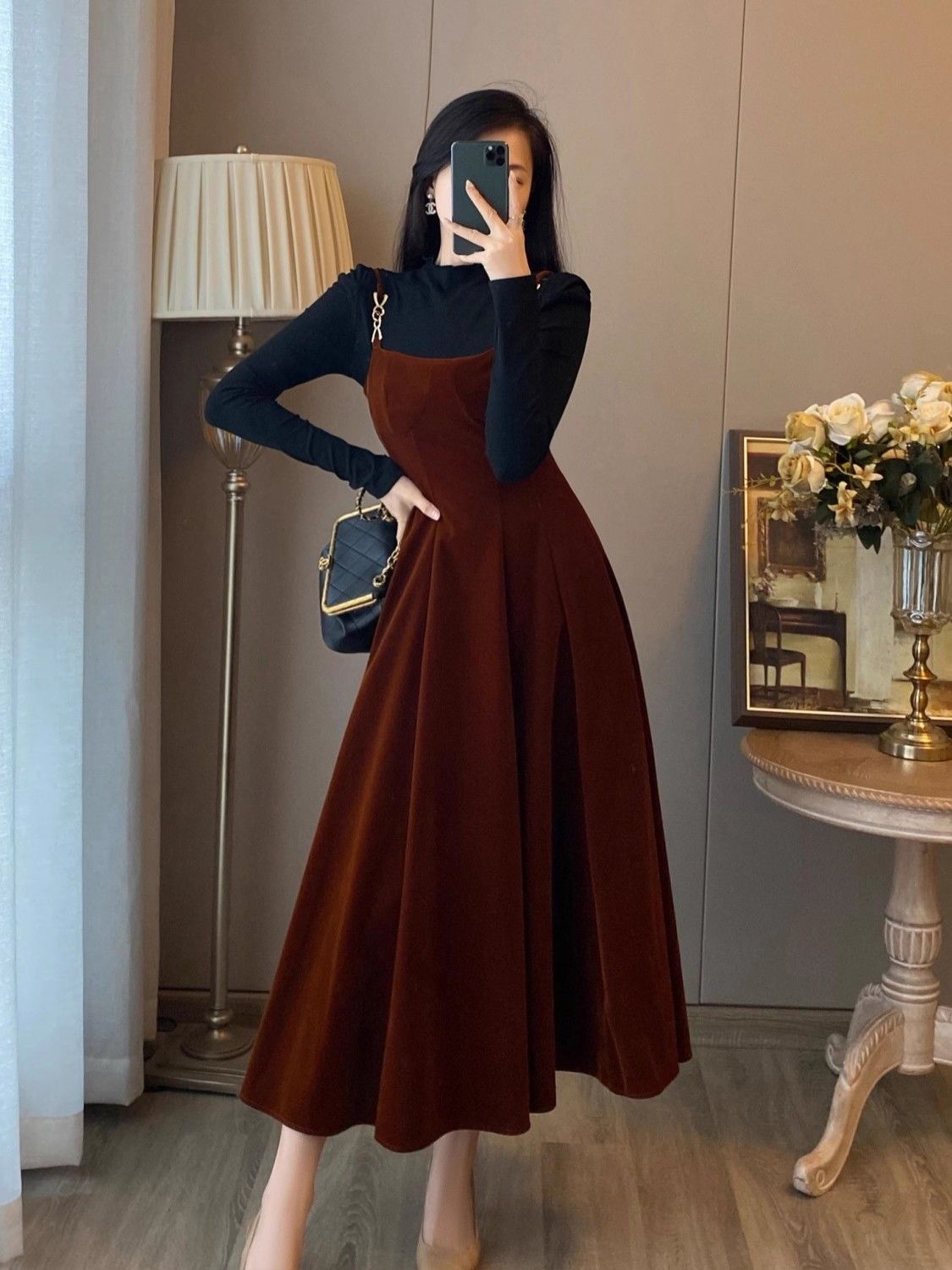 Hepburn style plus size fat mm retro French velvet sling waist temperament advanced slimming bottoming dress suit