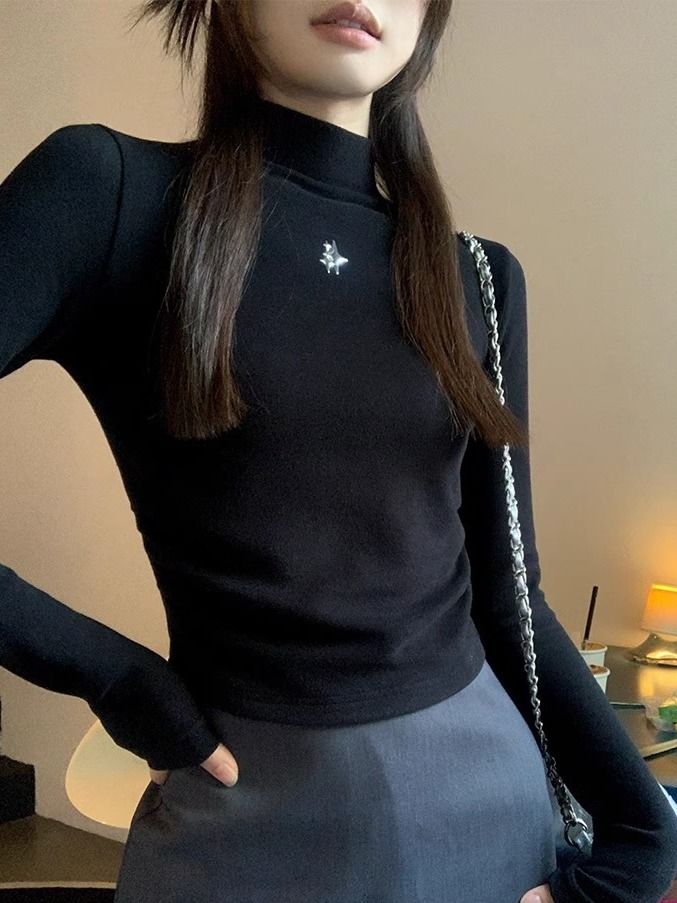 黑色金屬星星印花德絨半高領打底衫保暖內搭秋冬時尚修身長袖上衣