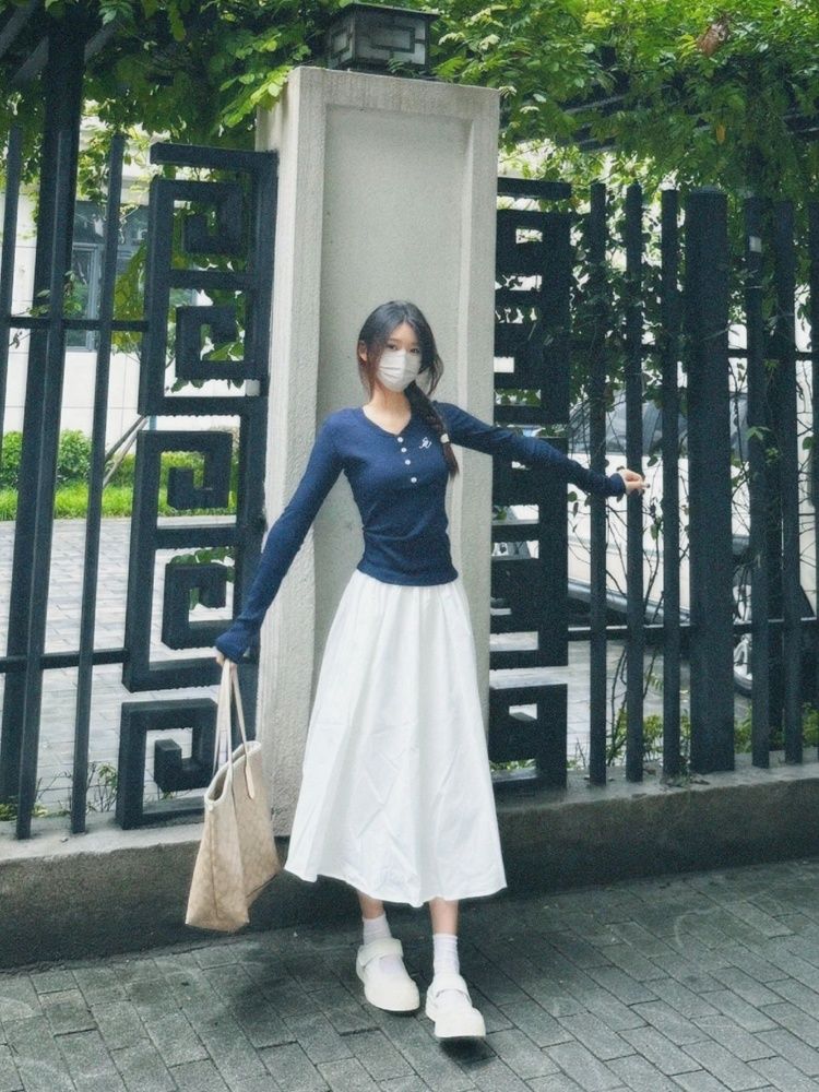 韩系正肩v领长袖t恤女秋季设计感小众甜辣妹修身显瘦打底衫上衣潮