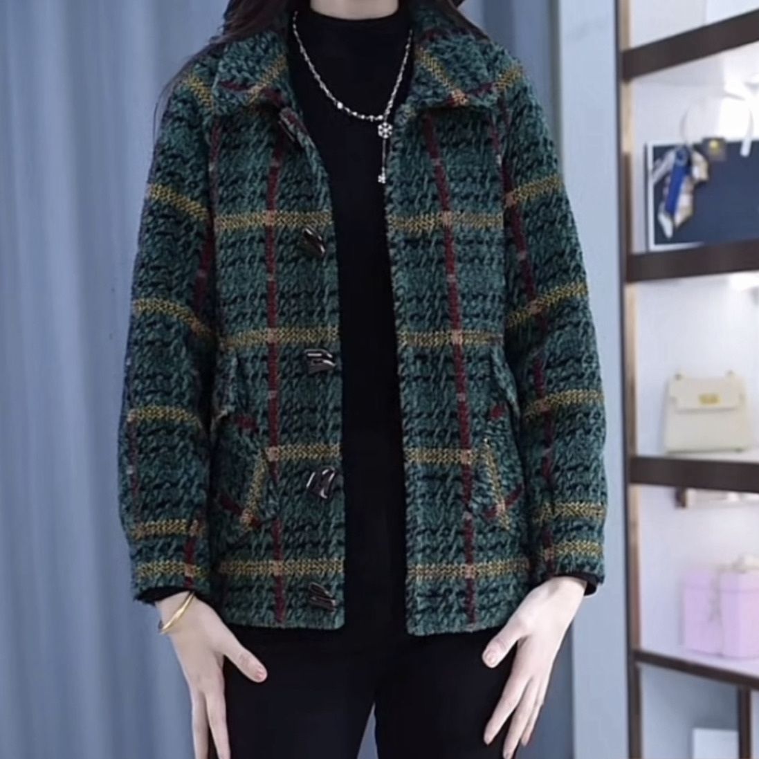 高檔雪爾絨外套女短款2023洋氣秋冬新款加厚時尚顯瘦媽媽格子上衣