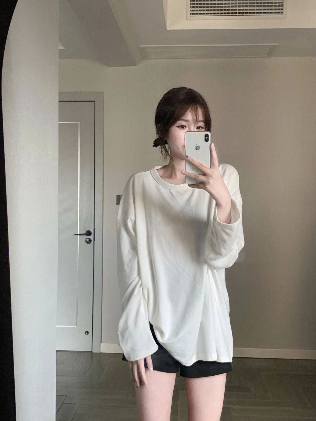 慵懶風寬鬆白色長袖T恤女oversize秋季薄款冷淡系高級感打底上衣