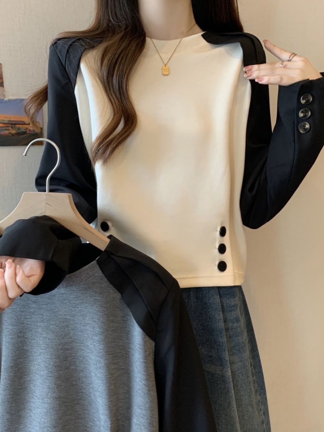 Fat mm plus size women's clothing 2024 early spring and autumn new hot thin women's sweatshirt jacket European goods right shoulder top