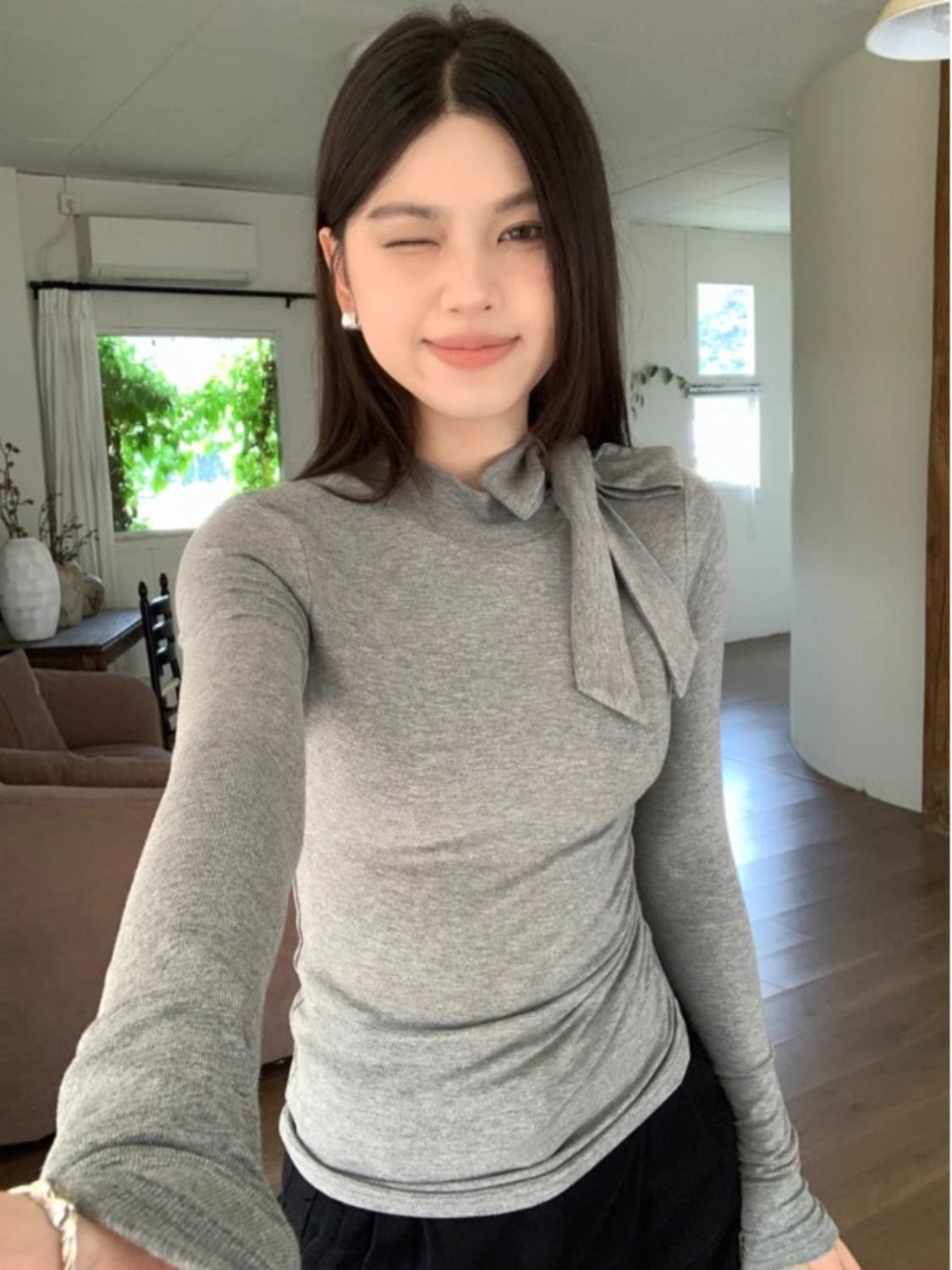 德絨設計感蝴蝶結綁帶長袖T恤女冬季新款修身顯瘦打底衫簡約上衣