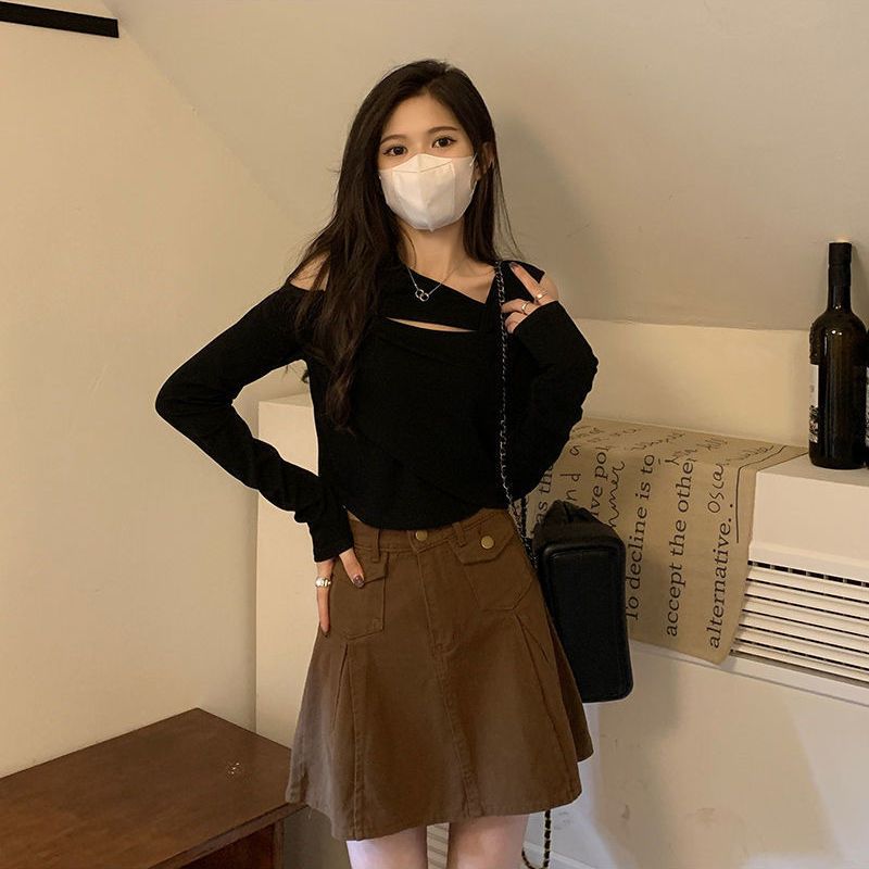 純欲風露肩短款長袖上衣女早秋設計感小眾辣妹修身顯瘦T恤打底衫