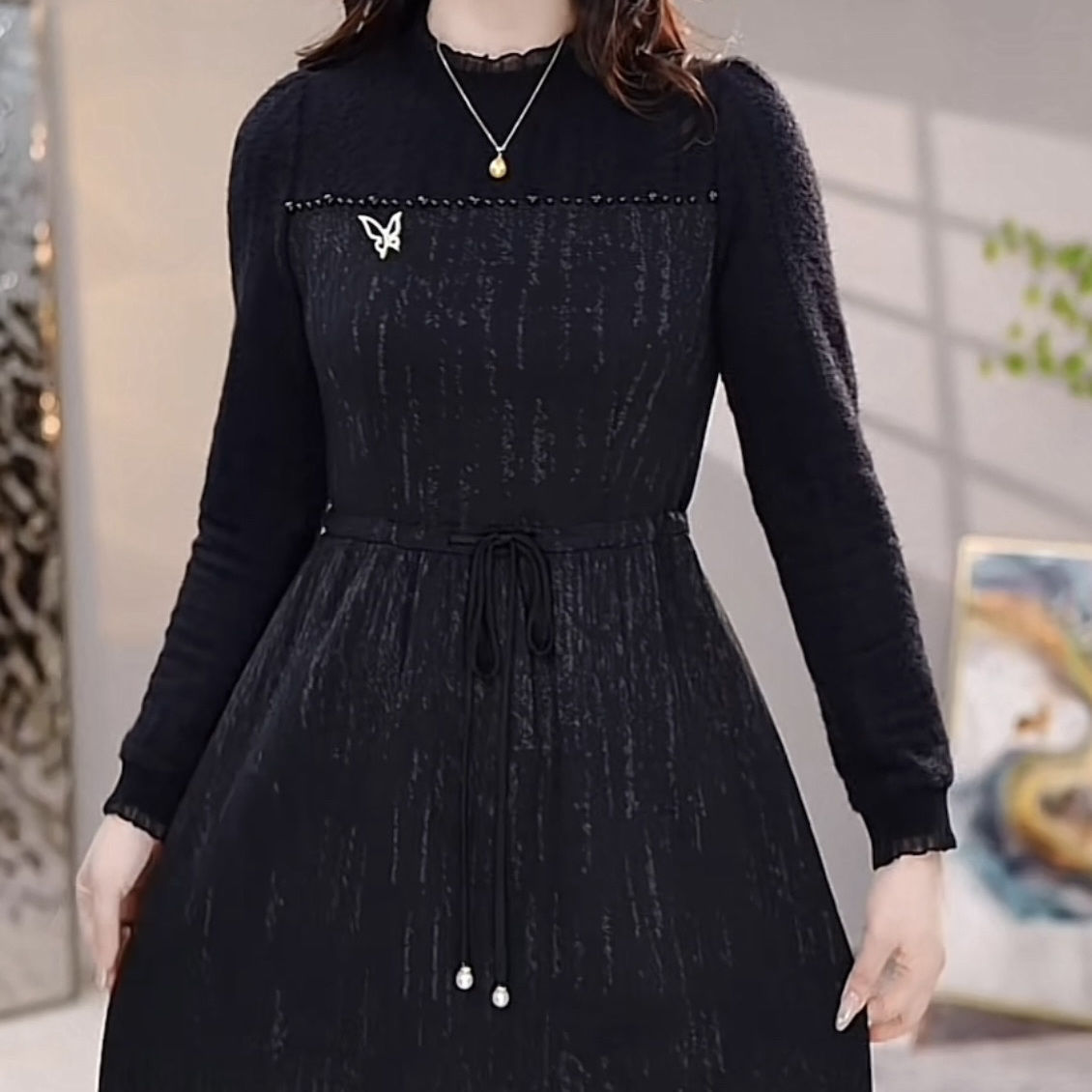 時尚安哥拉絨連衣裙高級輕奢2023新款女裝秋冬法式顯瘦赫本風裙子