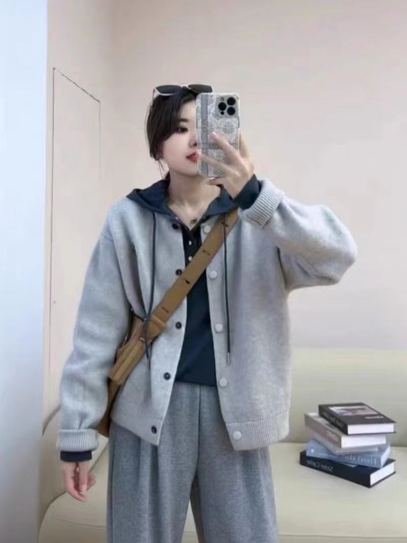 2023 autumn and winter new style lazy style soft waxy sweater thickened sweater women's long-sleeved cardigan short coat top