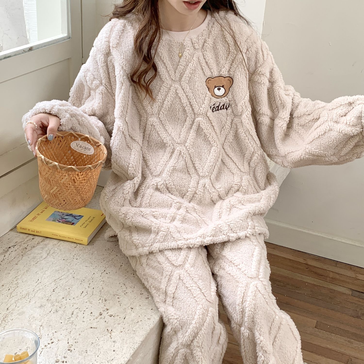珊瑚絨小熊睡衣女生秋冬季加厚加絨套裝冬天大碼家居服2023年新款