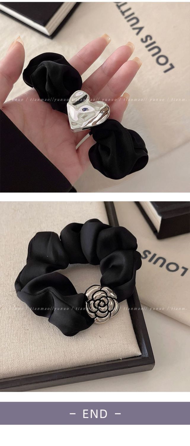 Schwarzes Kamelien-haargummi Mit Schleife Exquisites Leder-scrunchie_voghion.com