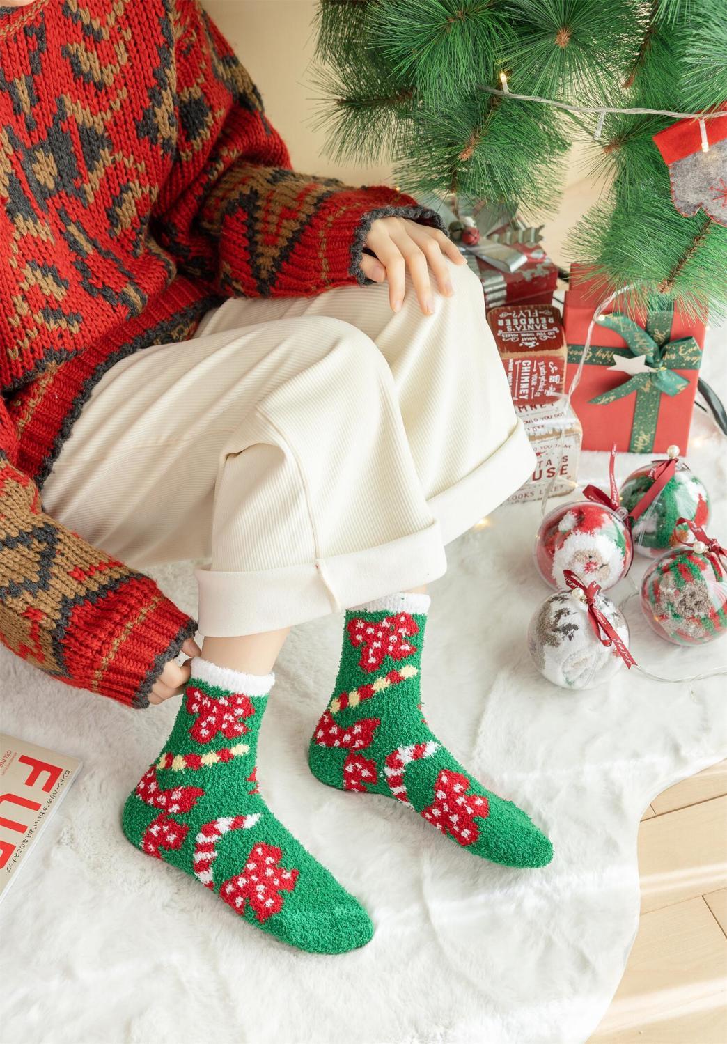 Cute Christmas socks, comfortable, warm, thick, and plush, full of festive atmosphere. Wishing you a happy Christmas_voghion.com