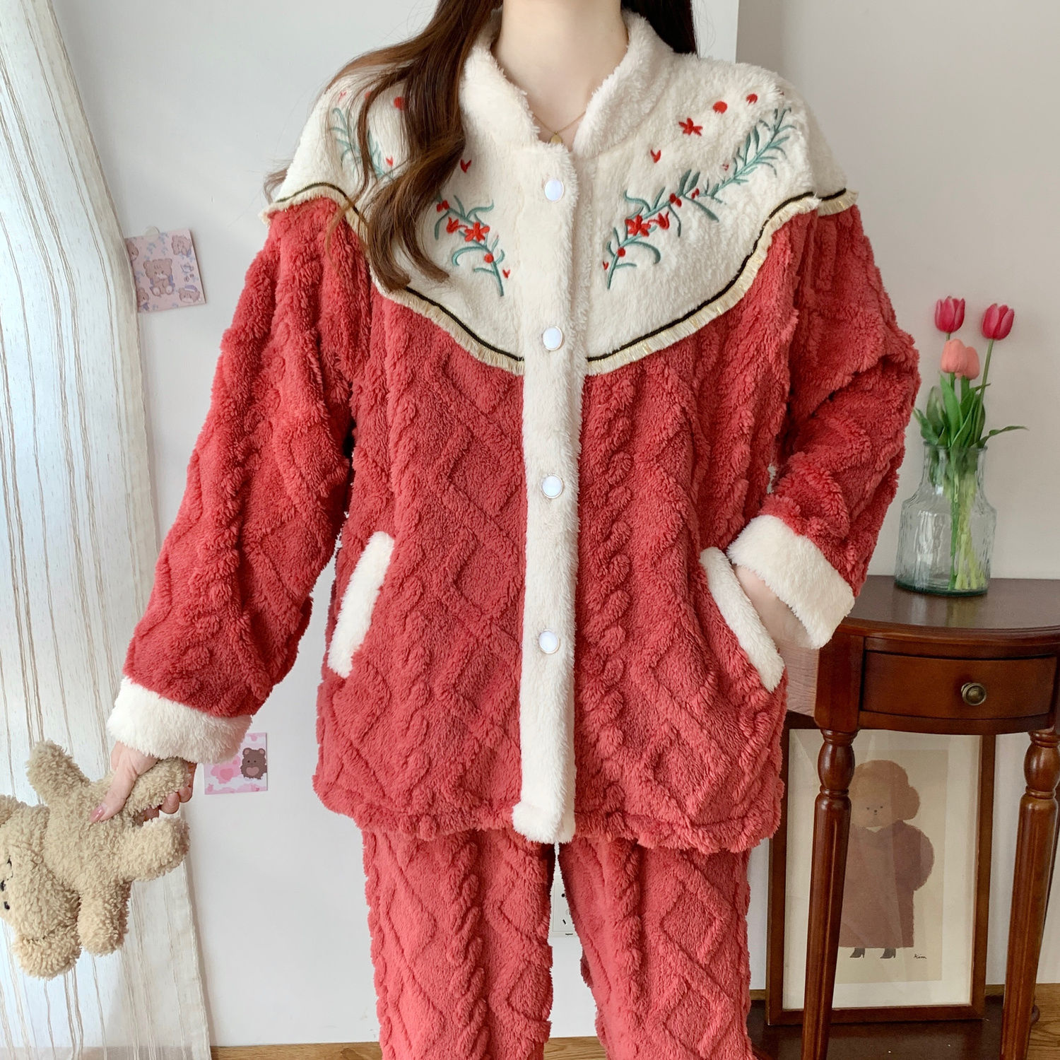中國風睡衣女秋冬季加厚加絨保暖珊瑚絨高級感鏽花開衫家居服套裝