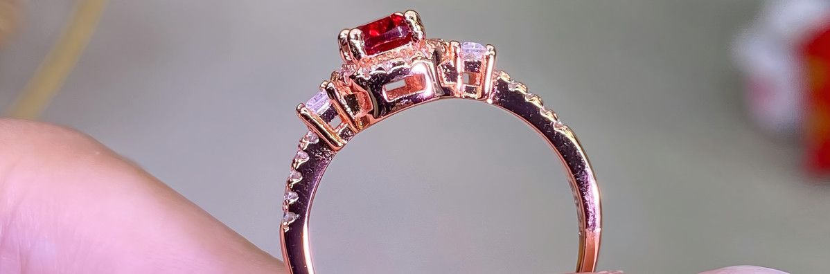 Queen Ruby Jewelry Set detail image 11