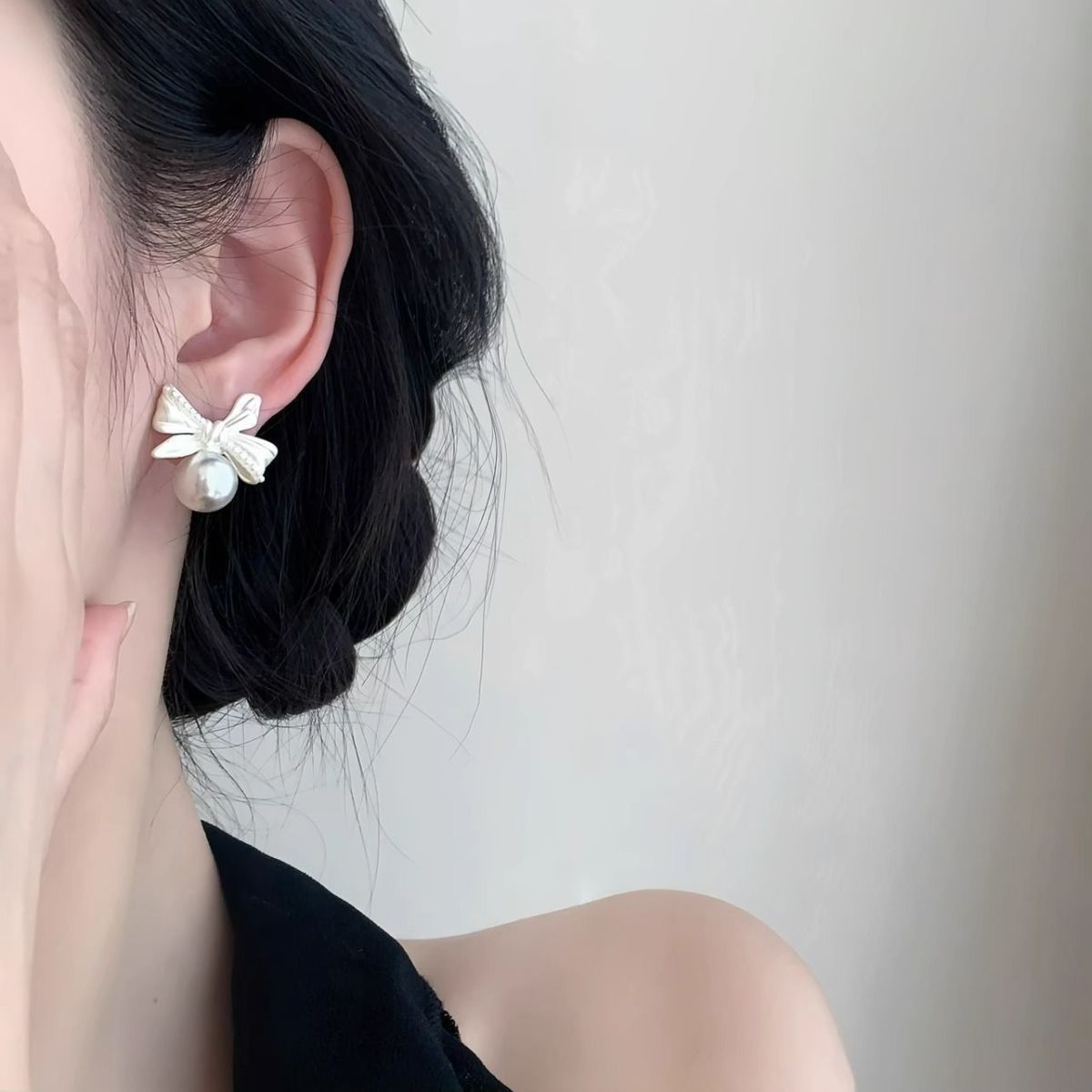 Pendientes de perlas con lazo estilo vintage francés_voghion.com
