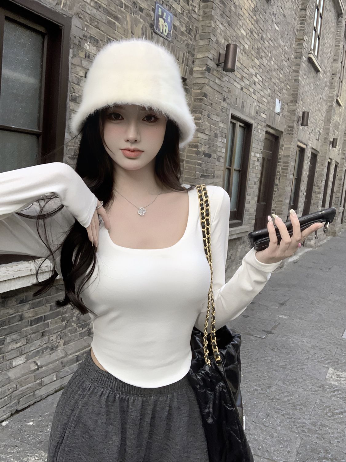 純欲甜辣妹性感U領上衣女設計感小眾秋冬獨特别致白色打底衫內搭