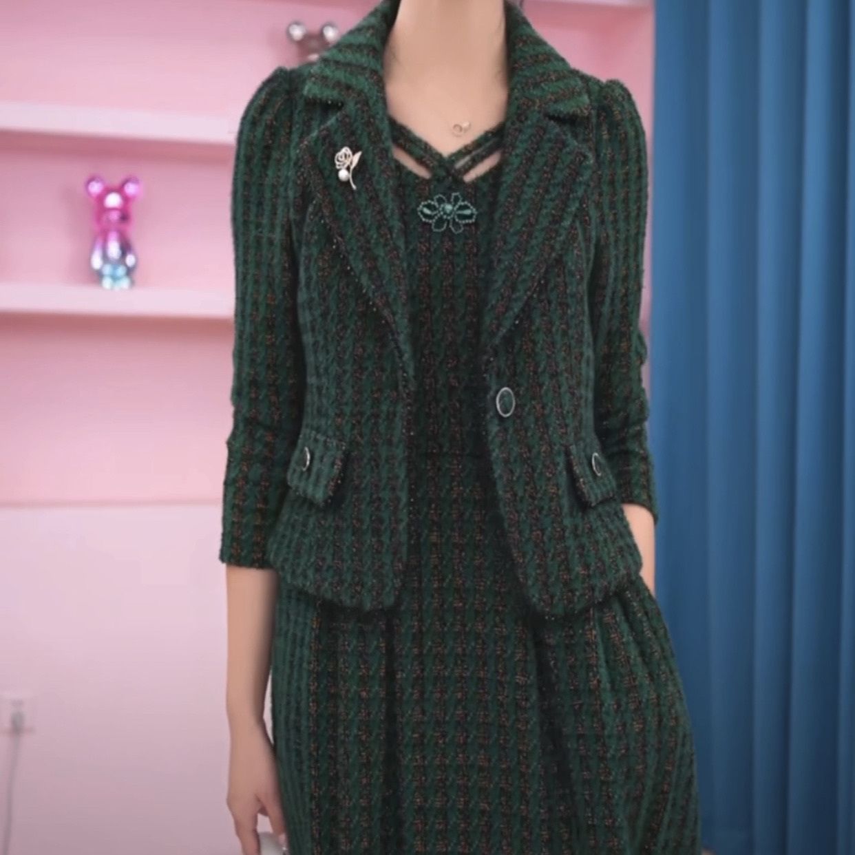 貴妃絨兩件套裝連衣裙高級輕奢2023新款女秋冬款加厚格子外套裙子