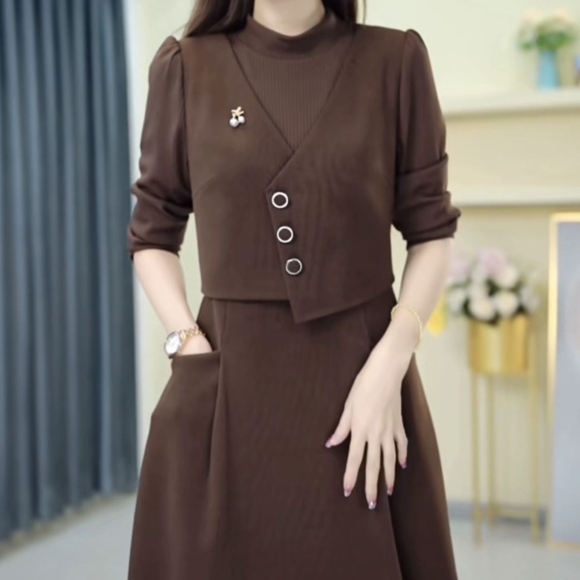 洋氣減齡雪尼爾精紡假兩件套裝連衣裙2023新款女秋冬加厚輕奢裙子